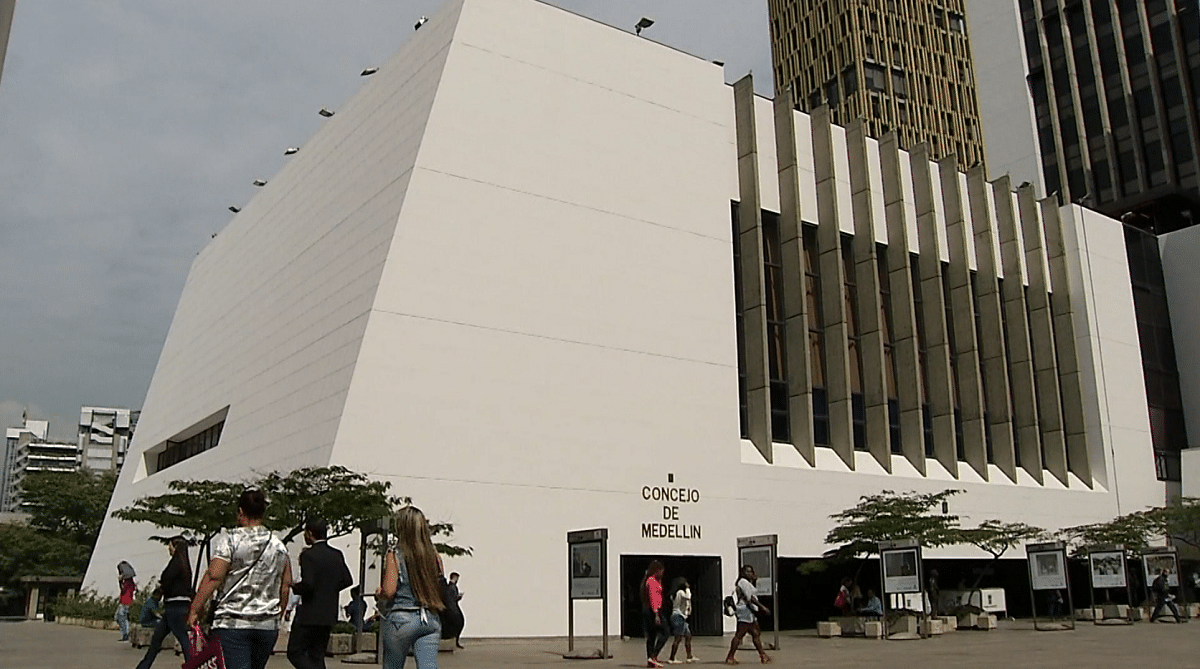 Autoridades de Medellín cuestionan decisión de la UNP sobre evaluación descentralizada