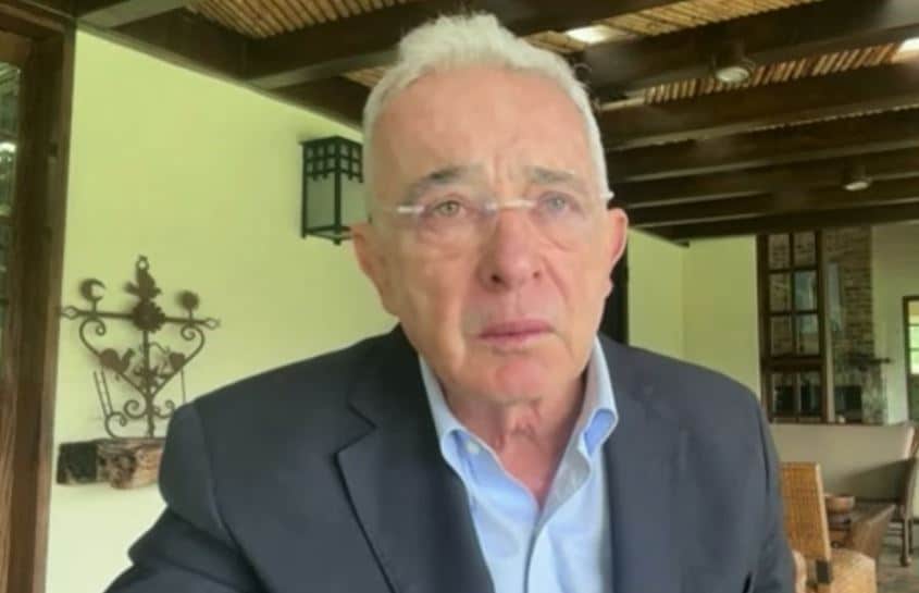En Colombia crece el terrorismo y la empresa privada está paralizada Álvaro Uribe en Hablemos Temprano