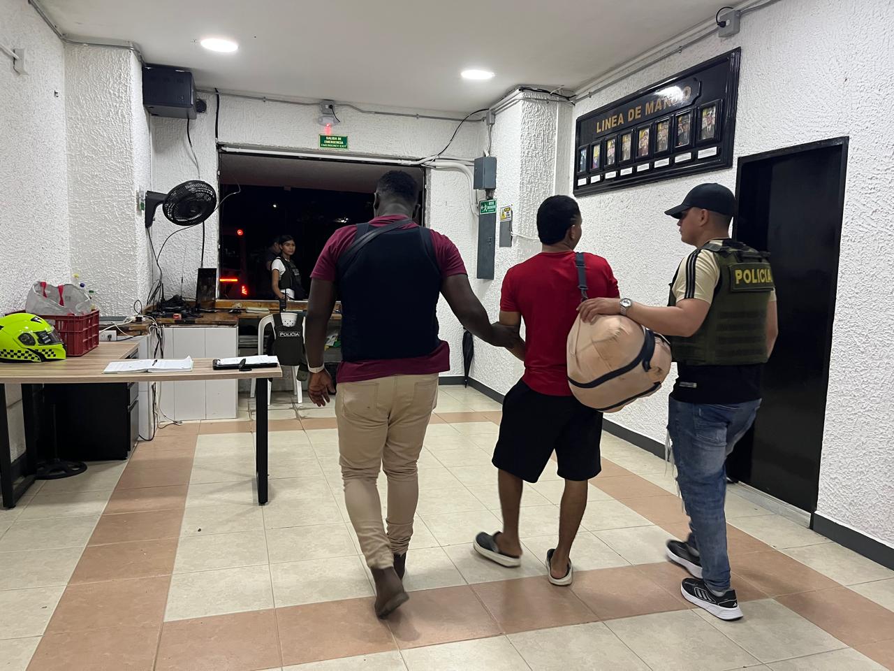 Descongestión en Antioquia: Traslado de 180 detenidos a centros penitenciarios
