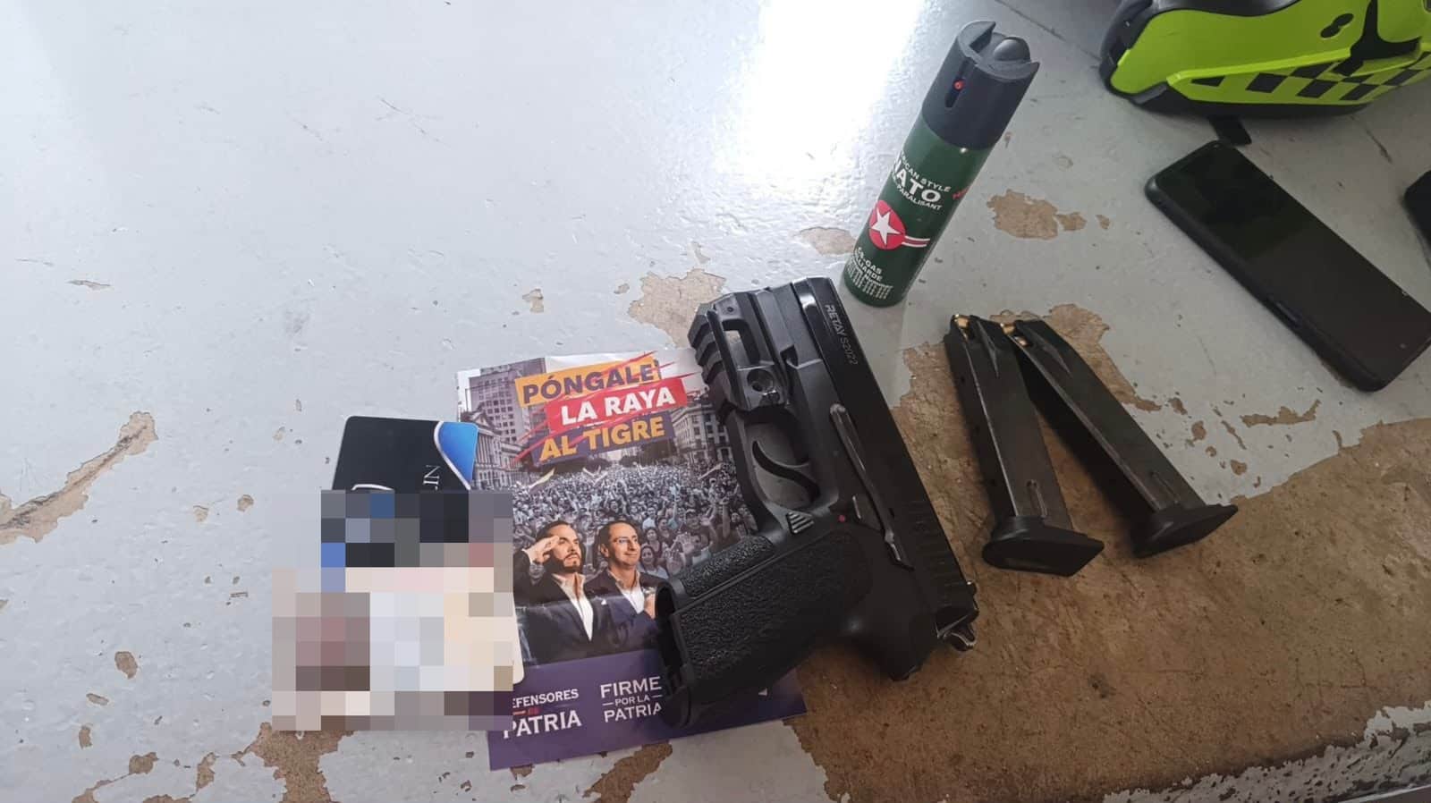 Abelardo de la Espriella recorre el Valle de Aburrá en medio de denuncias de seguridad