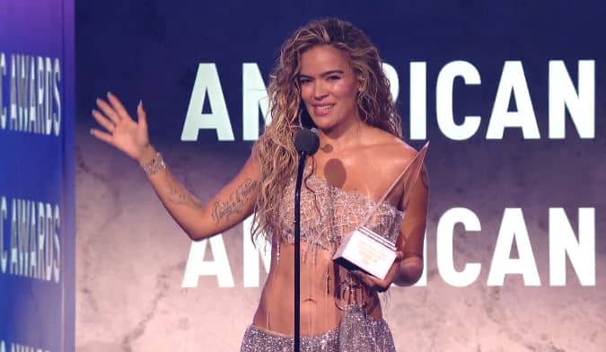 Noche histórica para Karol G en los American Music Awards en Las Vegas