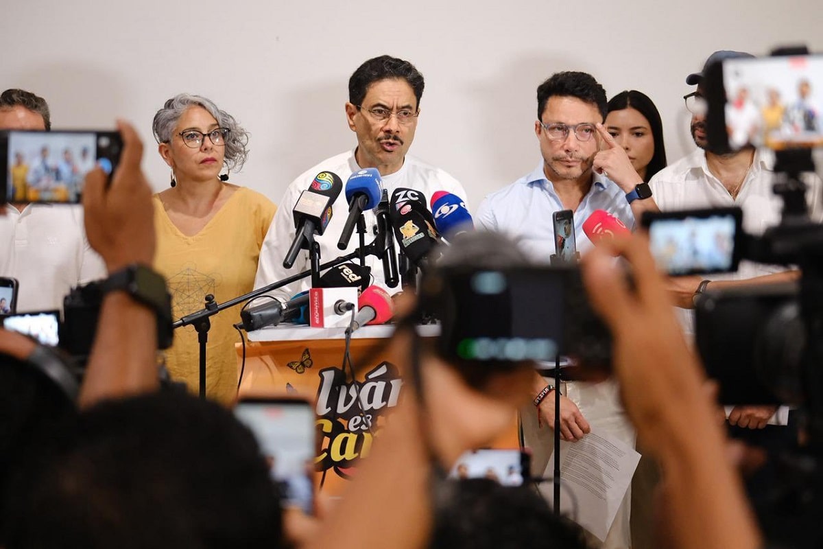 Carlos Caicedo declina aspiración presidencial y se une a campaña de Iván Cepeda