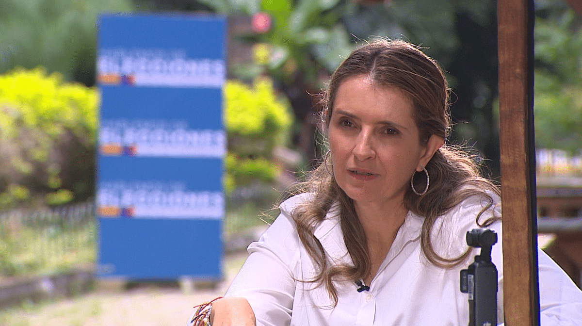 “Hoy tenemos cinco bombas que nos va a dejar Petro”: Paloma Valencia en Hablemos de Elecciones