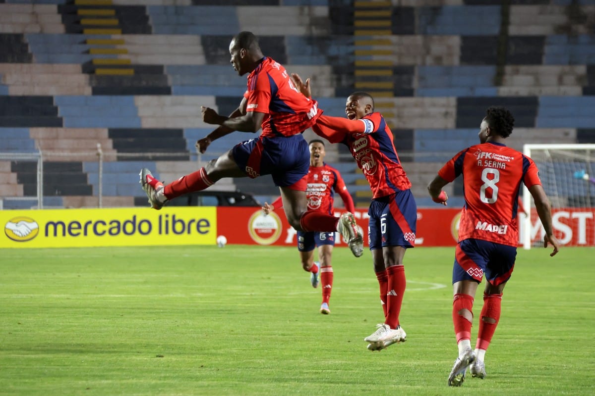 Copa Libertadores: Independiente Medellín venció 3-2 a Cusco y es segundo del grupo A con 7 puntos