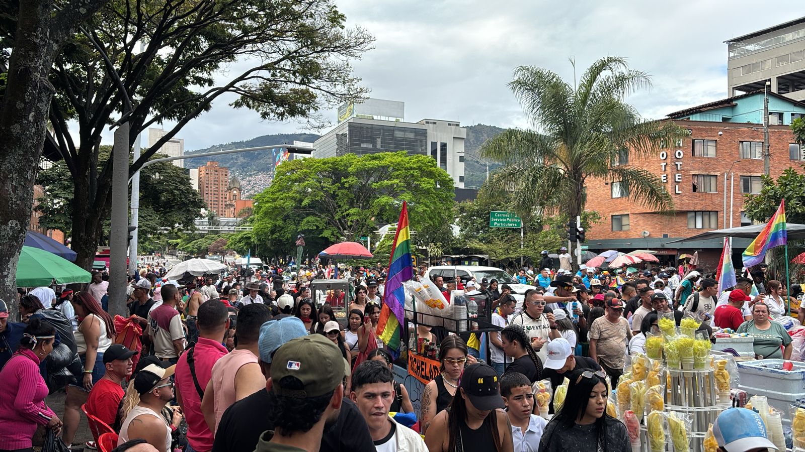 Marcha del Orgullo LGBTIQ+ en Medellín: Celebración y Visibilidad