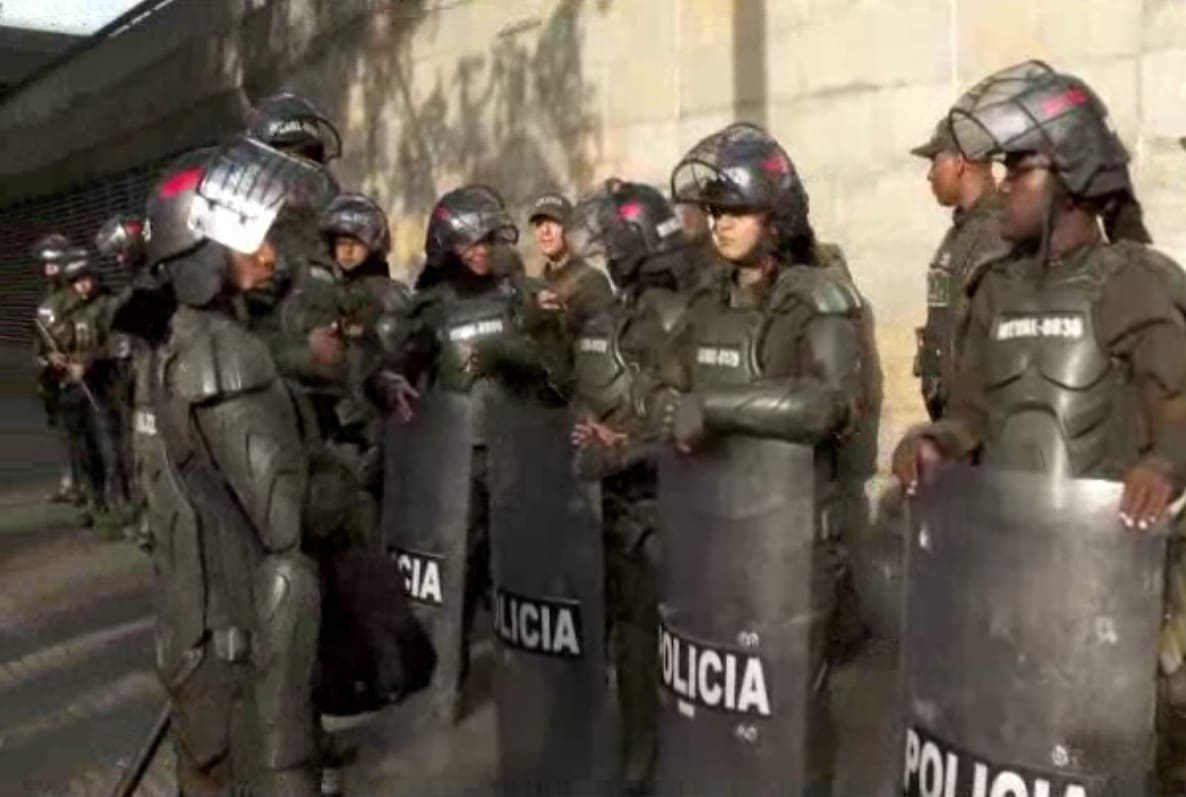 Inicio del escrutinio de la segunda vuelta presidencial en Antioquia