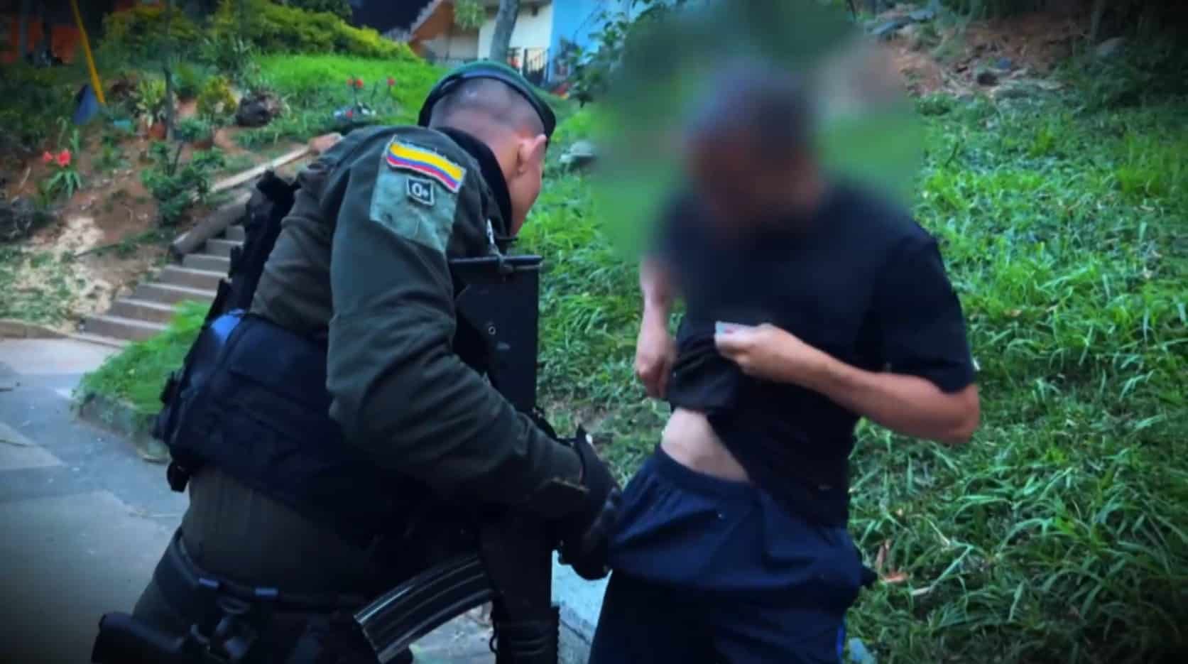 Operativo en Castilla: dos capturados y 32 armas blancas incautadas