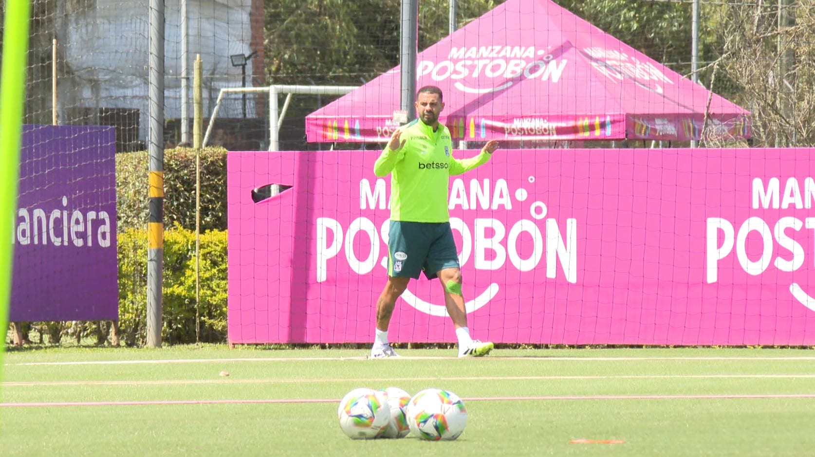 Edwin Cardona, figura clave en Atlético Nacional, enfrenta un futuro incierto