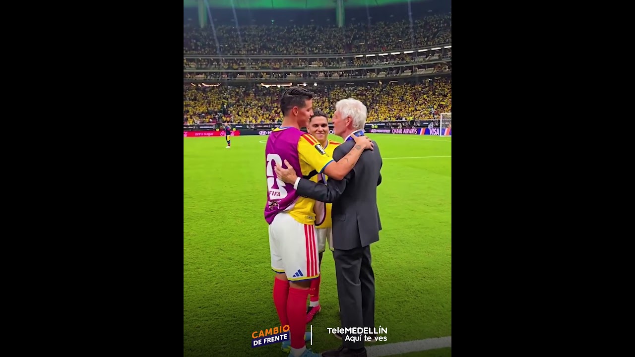 Reencuentro de leyendas: así fue el abrazo entre Pékerman, James y Quintero
