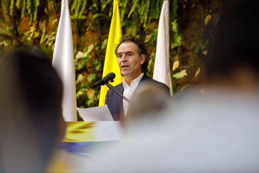 "Desde Medellín, toda nuestra disposición para trabajar juntos": alcalde Federico Gutiérrez felicita a Abelardo de la Espriella