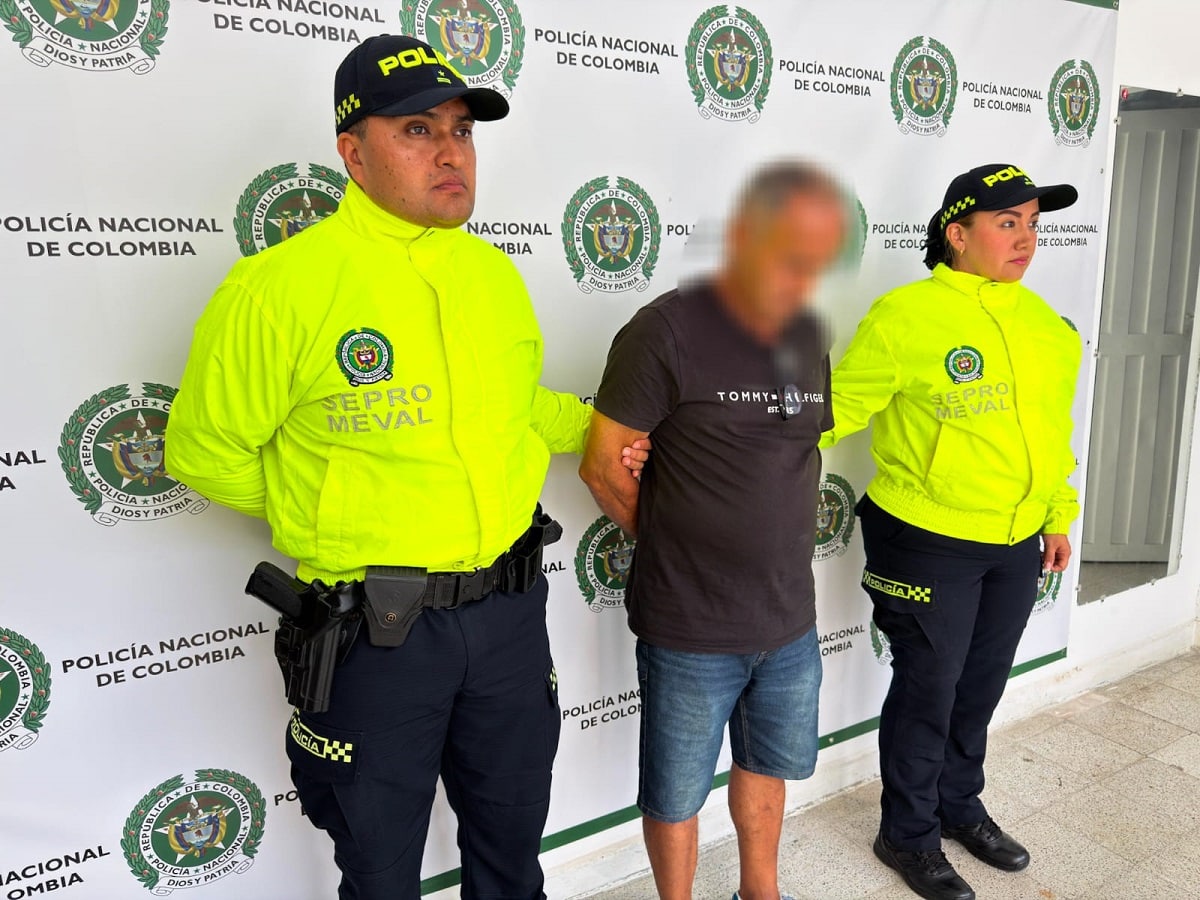 Capturan a docente de 70 años por presunto abuso sexual de menores