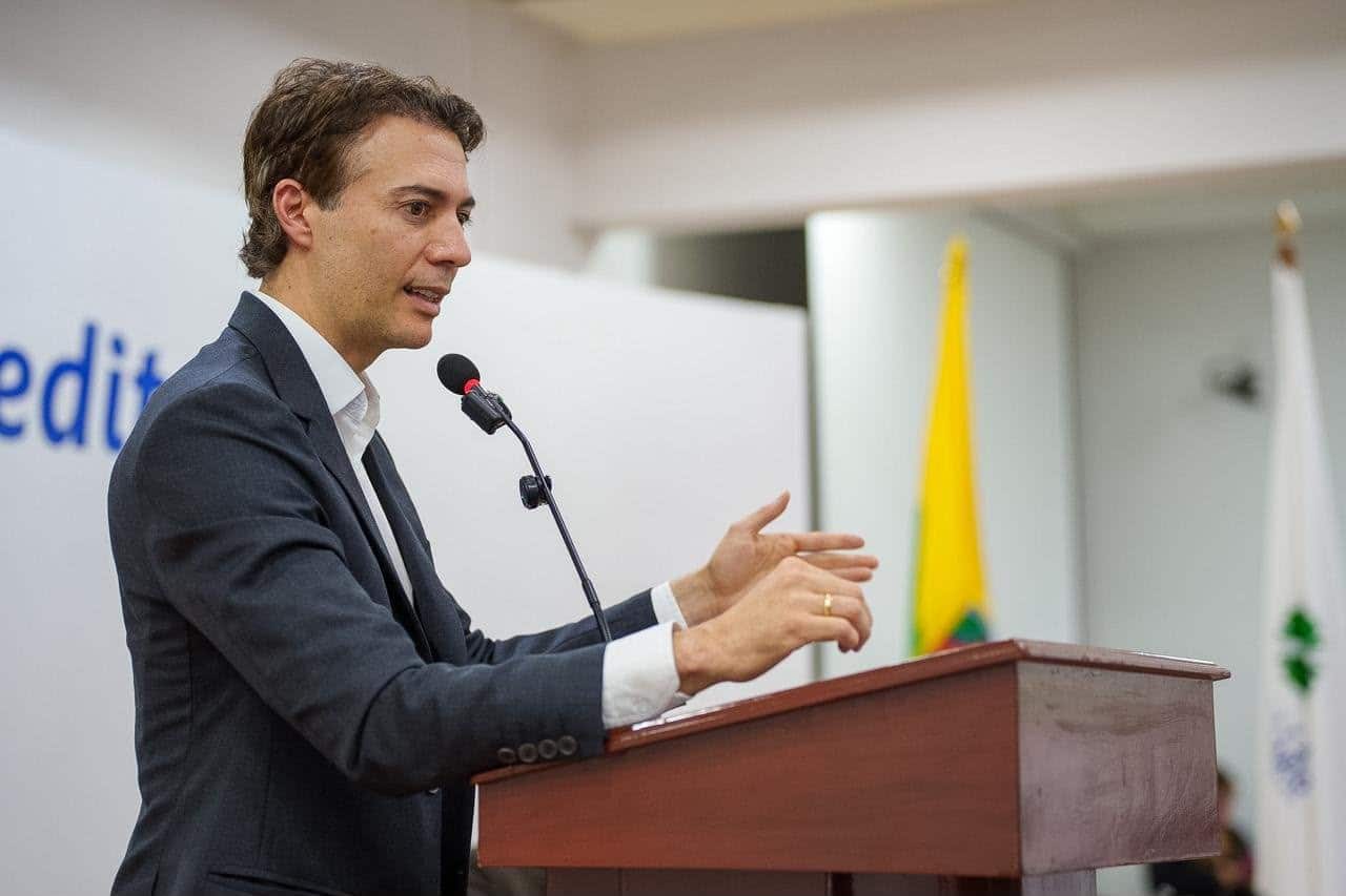 Abren investigación contra supersalud Daniel Quintero por presunta participación en política
