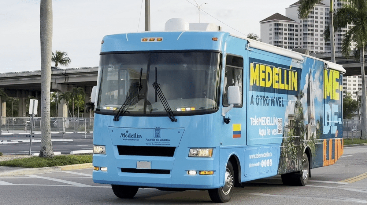 La Móvil Medellín llega a Miami durante el Mundial