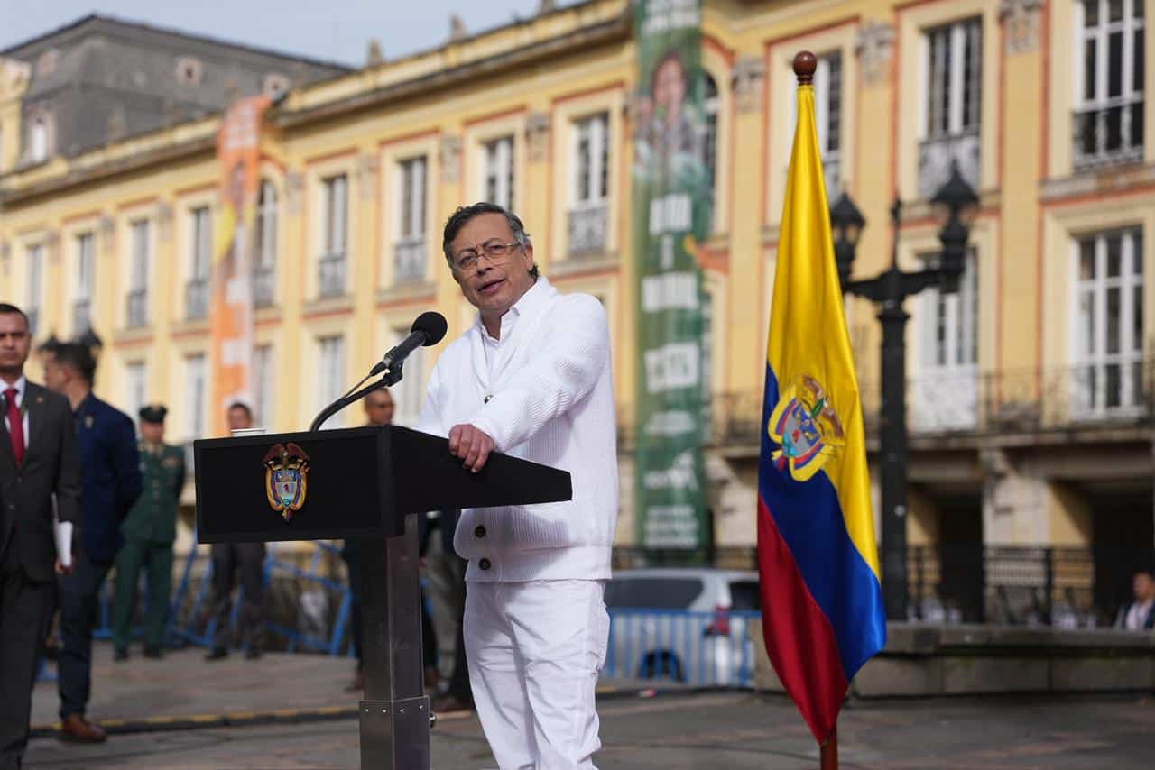 Abren investigación disciplinaria contra el presidente Petro por presunta participación en política