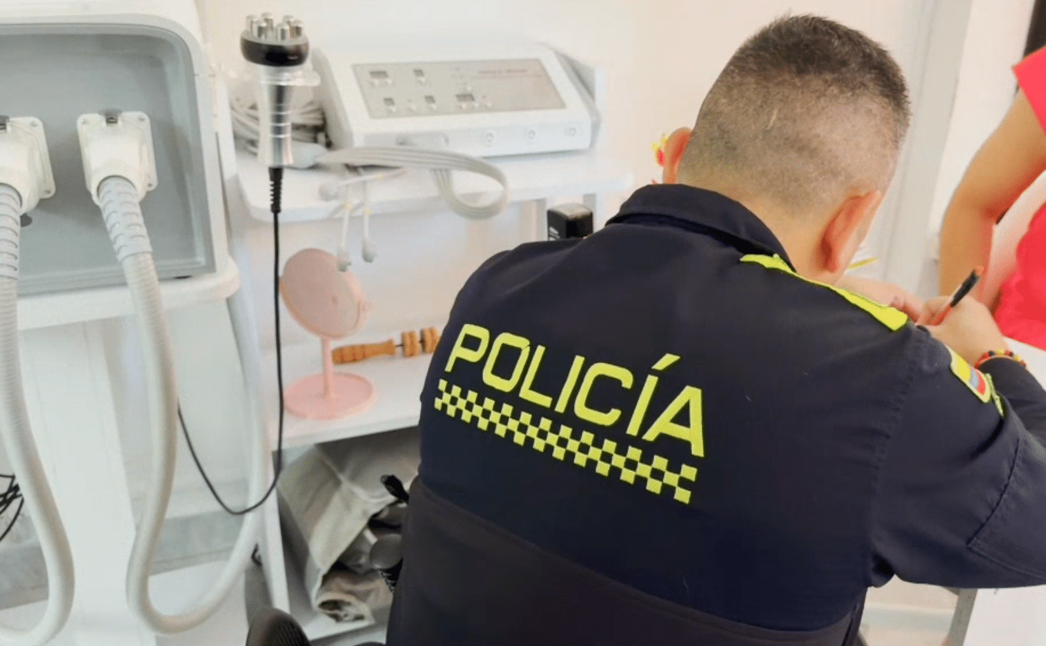 Operativos contra clínicas estéticas irregulares en Bello