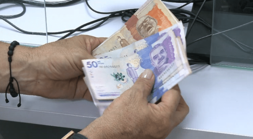 Gobernación de Antioquia embarga cuentas de morosos del impuesto vehicular