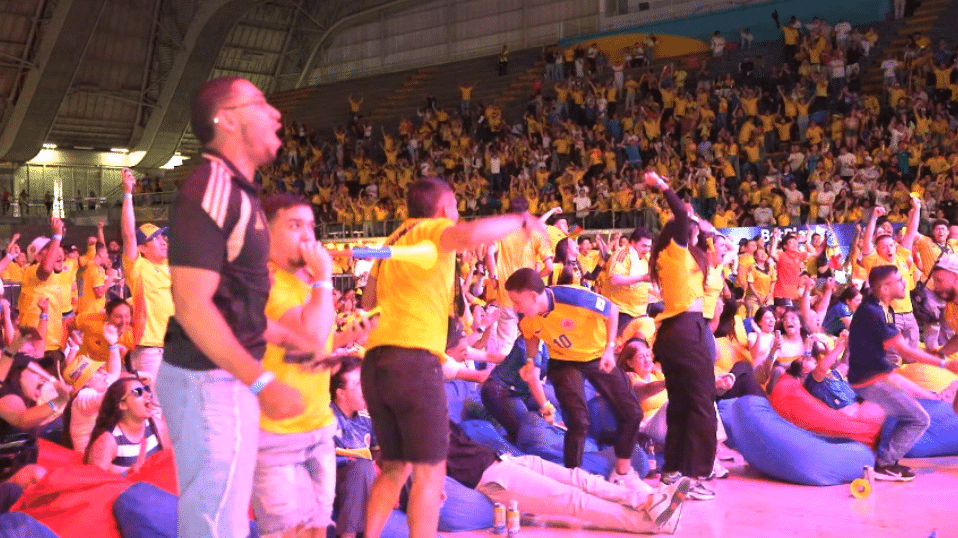 La fiesta en Medellín por la clasificación de la selección a octavos del Mundial
