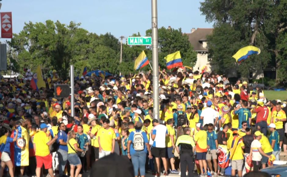 Banderazo de hinchas colombianos en Kansas puso a vibrar a todos