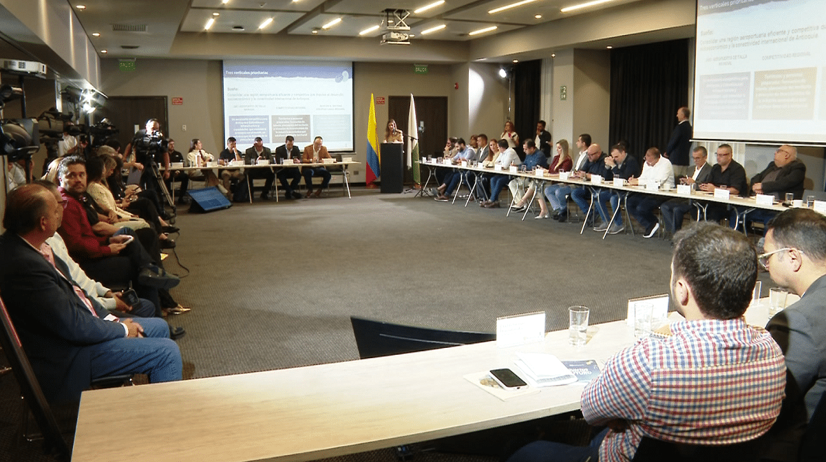 Sesión conjunta entre los concejos de Medellín y Rionegro para el desarrollo regional