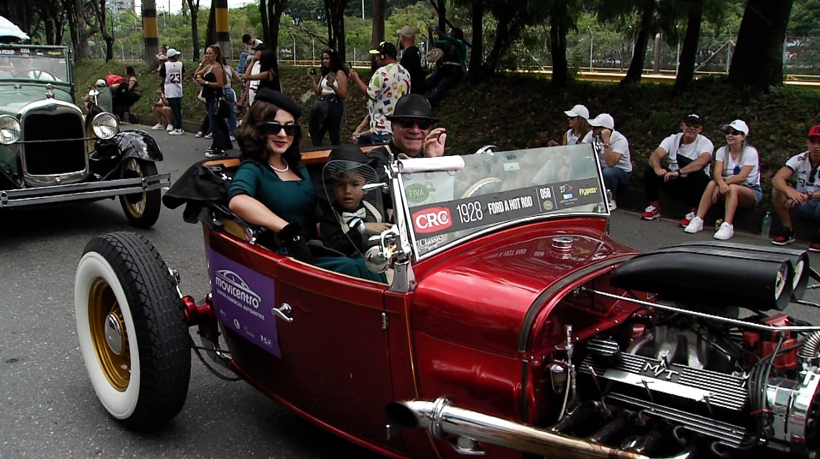 Medellín se prepara para el Desfile de Autos Clásicos y Antiguos