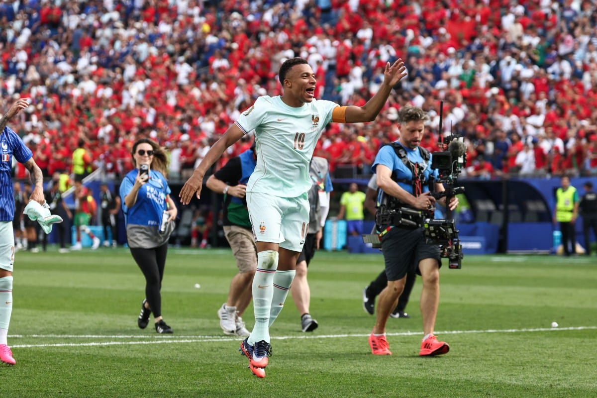 Francia derrotó a Marruecos 2-0 y se instaló en la semifinal del Mundial