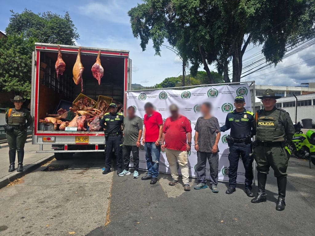 Incautan cerca de tres toneladas de carne no apta para el consumo humano en Medellín