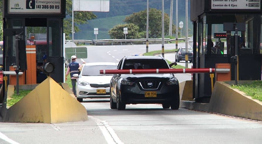 Peajes en Antioquia solo aceptarán efectivo a partir del 1 de agosto