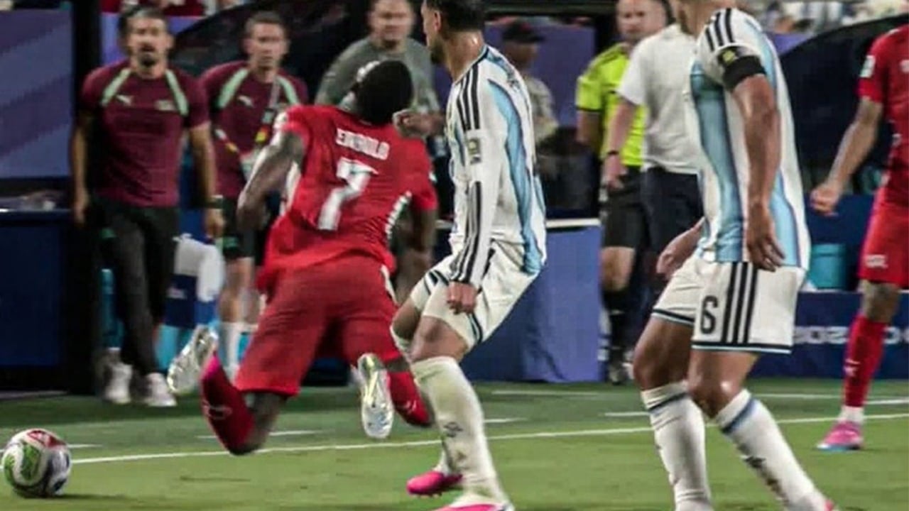 Polémica arbitral en el Mundial de 2026: el VAR y el caso Argentina-Suiza