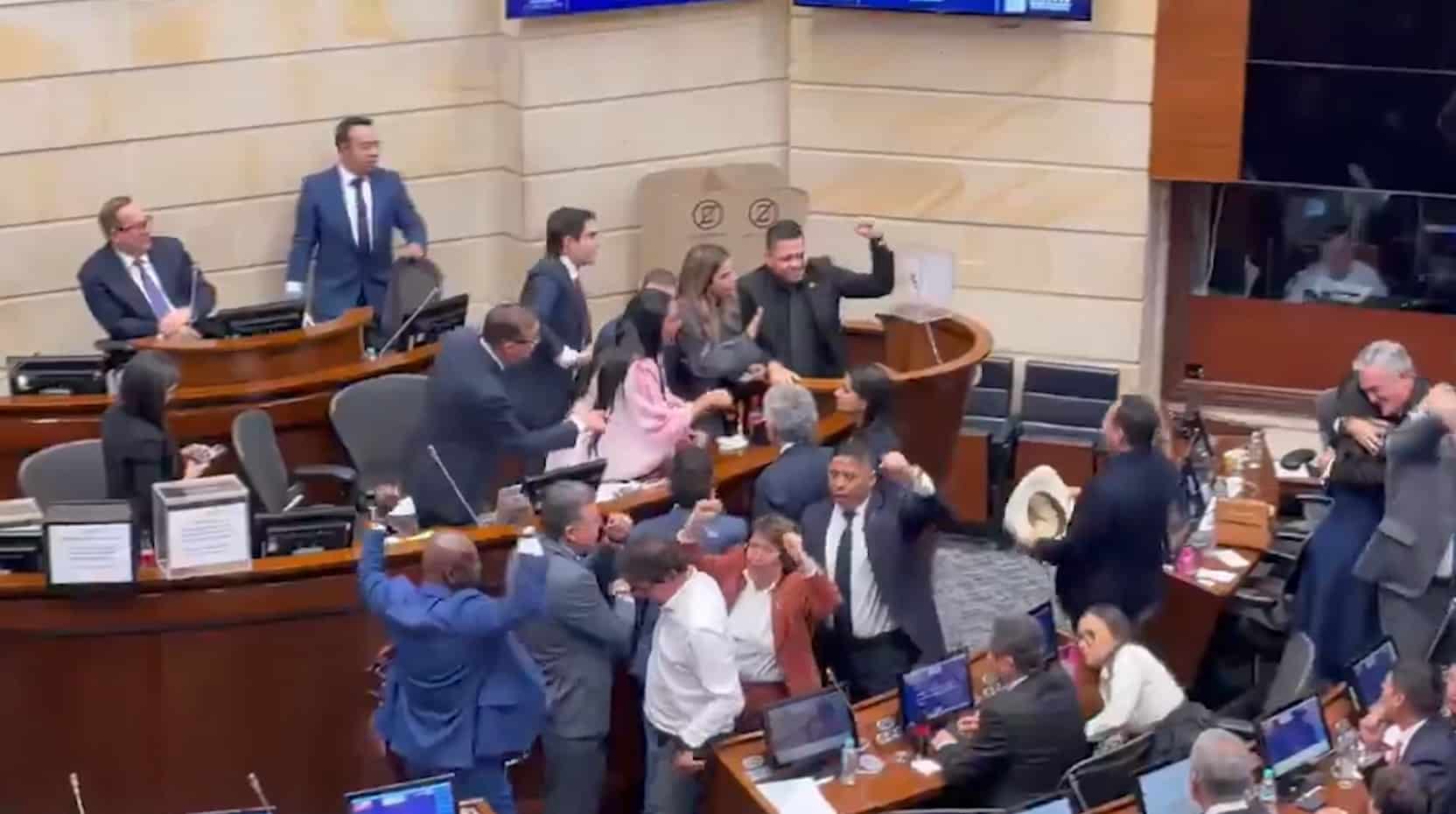 ¿Por qué el Pacto Histórico votó por un candidato del Centro Democrático? Elección sorprendió al Senado