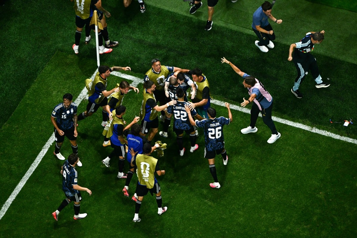 Argentina remonta a Inglaterra y avanza a la final del Mundial 2026