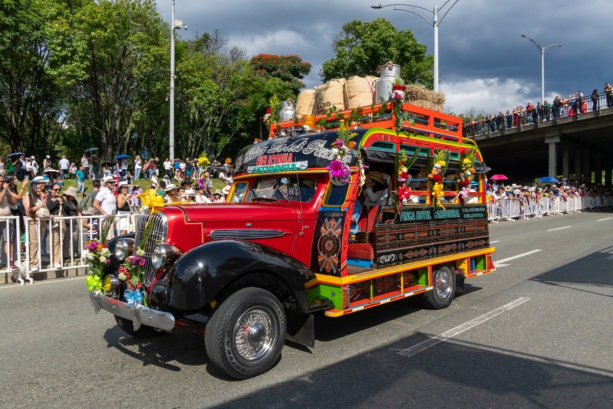 Desfile de Chivas y Flores 2026: Un recorrido lleno de tradición en Medellín