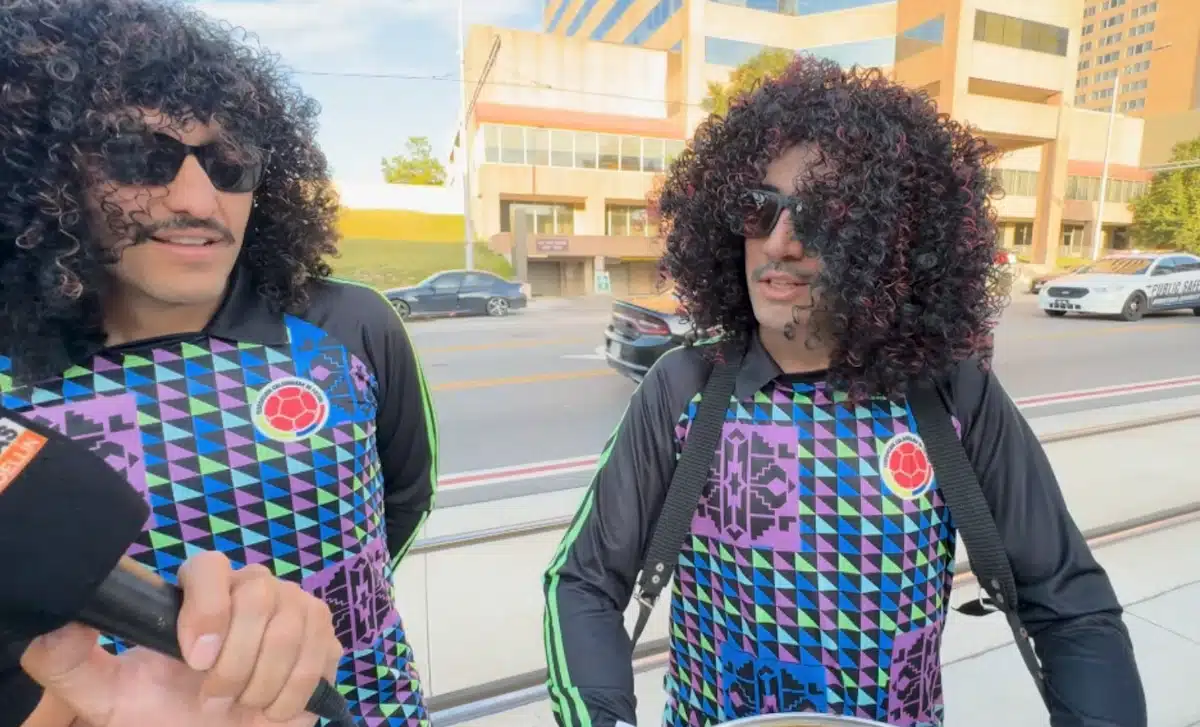 Hinchas colombianos disfrazados de René Higuita deslumbran en Kansas City