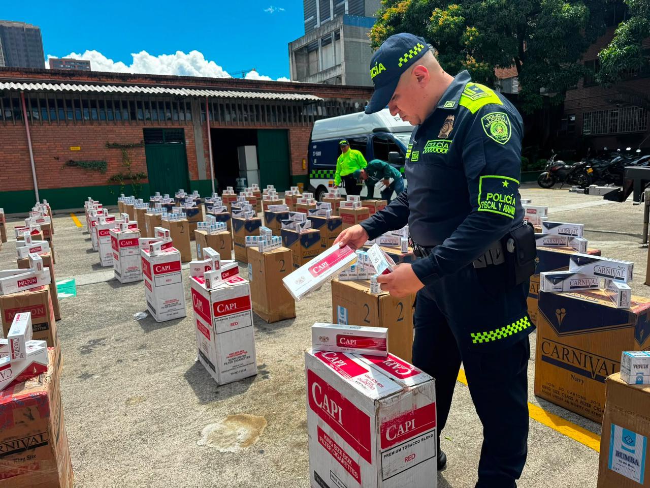 Incautación de 185.000 cajetillas de cigarrillos en Medellín