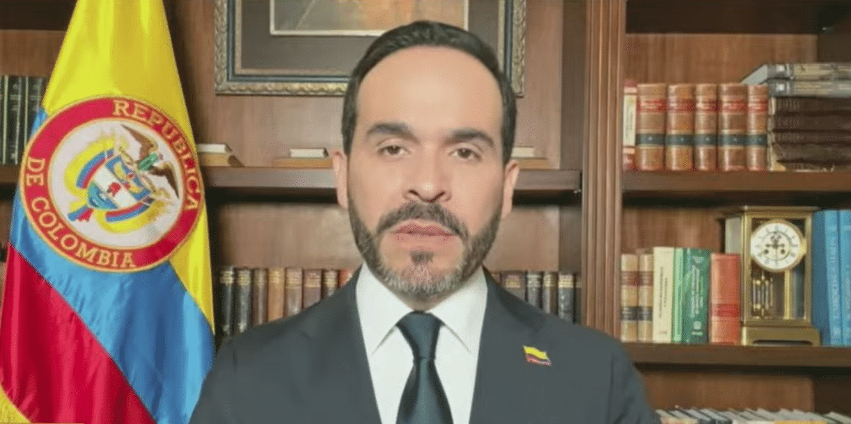 Abelardo De la Espriella pide a las Fuerzas Armadas cumplir su juramento: 