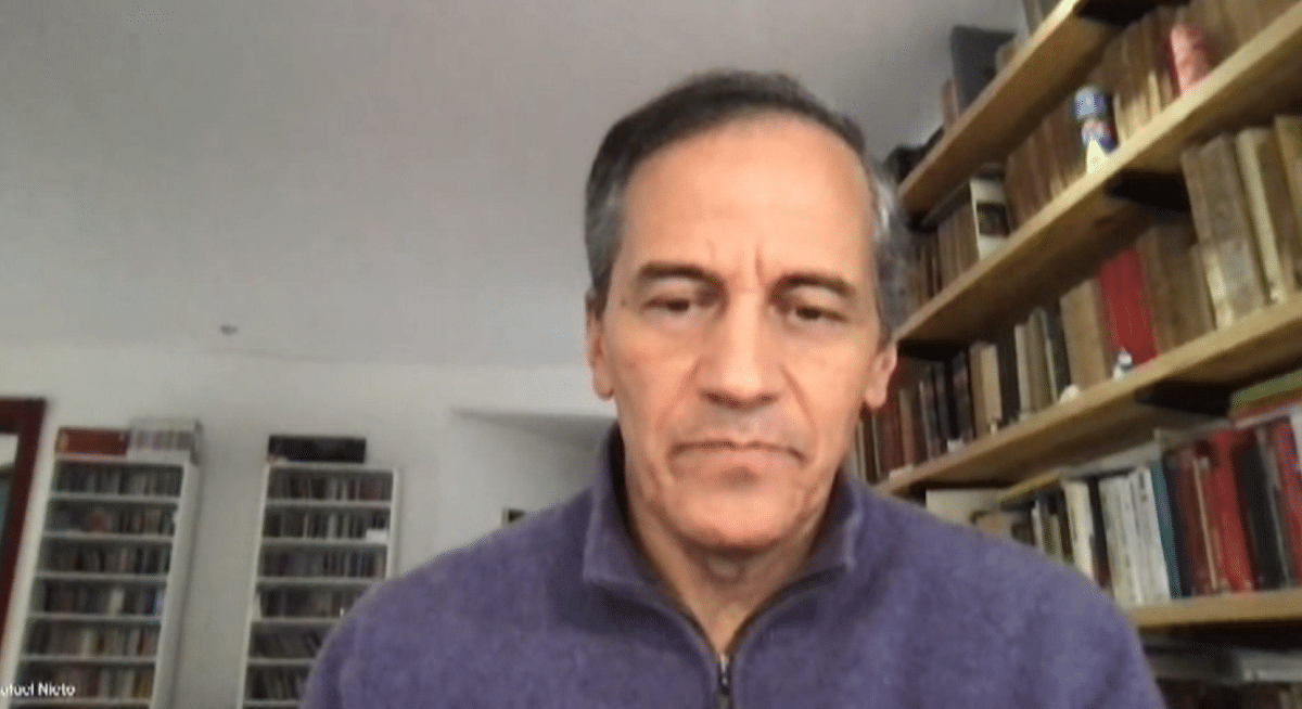 Senador Rafael Nieto cuestiona propuesta de posesión presidencial en una guarnición militar