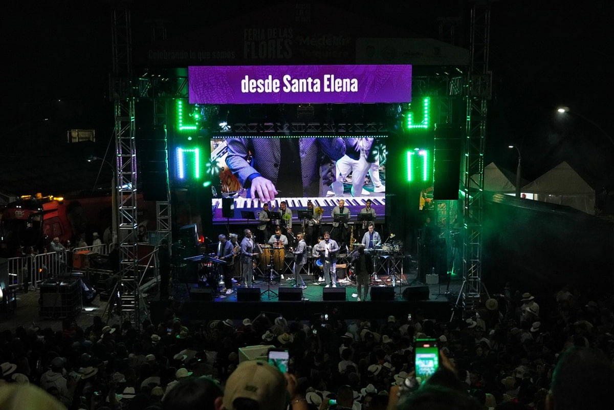 Programación y artistas del Tablado en Santa Elena en la Feria de las Flores 2026