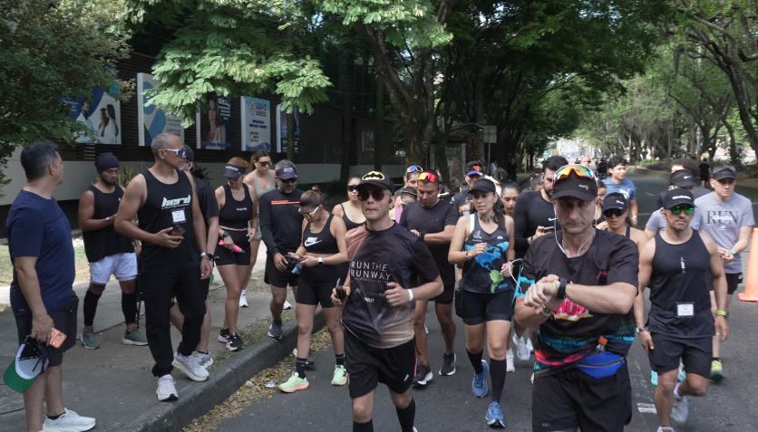 Comunidad Running de Medellín organiza carrera benéfica para apoyar a los damnificados del terremoto