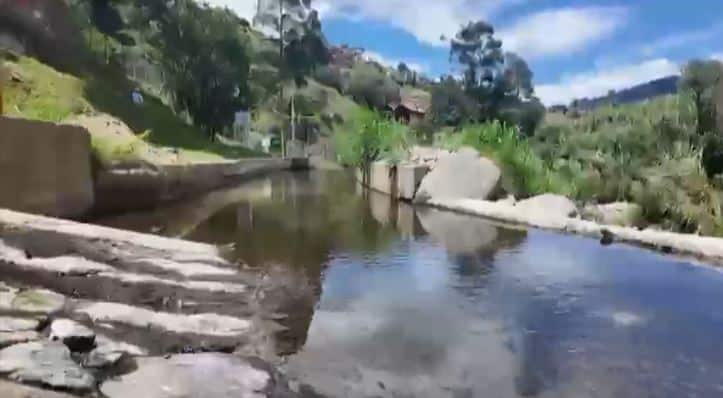 Ocho quebradas de Medellín en niveles críticos por El Niño