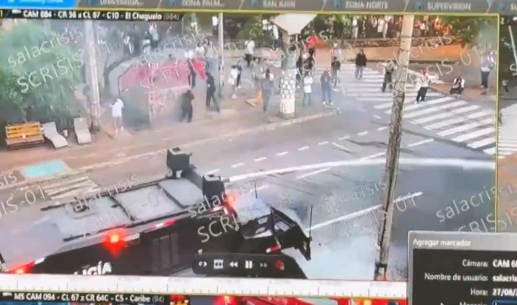 Se presenta cese de actividades en la UdeA y disturbios en alrededores por presencia de encapuchados