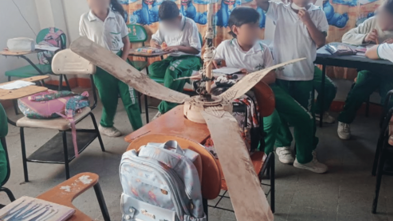 Ventilador de techo cae sobre niños en escuela de Puerto Triunfo