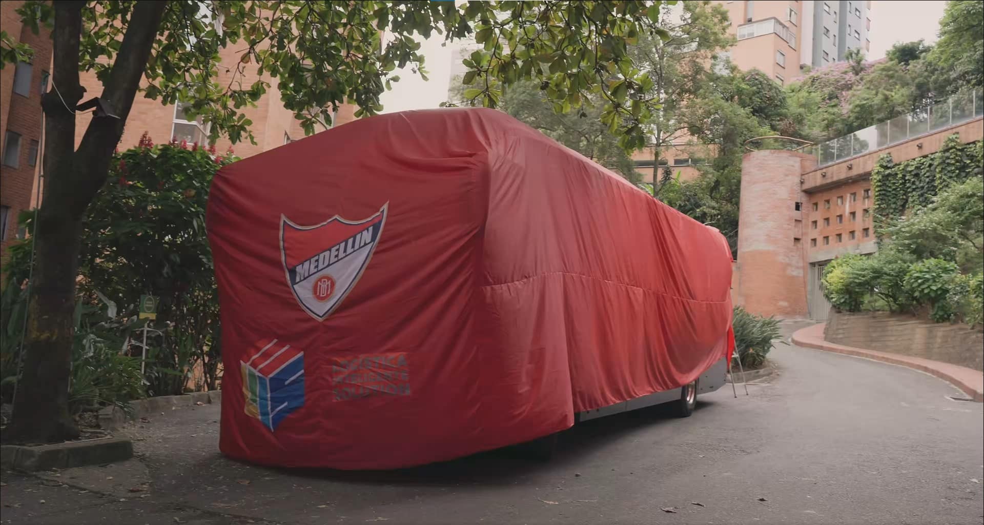 ¿Ya lo vio? Así quedó el bus del DIM luego de una renovación completa