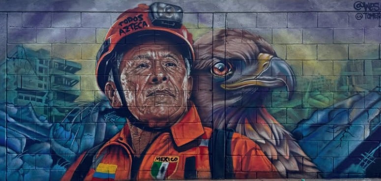Mural en homenaje a los Topos Azteca tras el terremoto en Colombia
