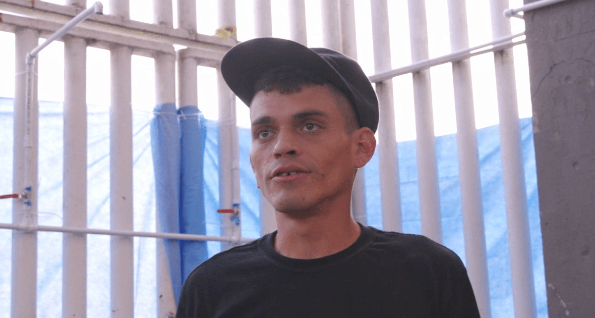 La familia de Esteban lo perdió todo en el terremoto, menos la esperanza de volver a empezar