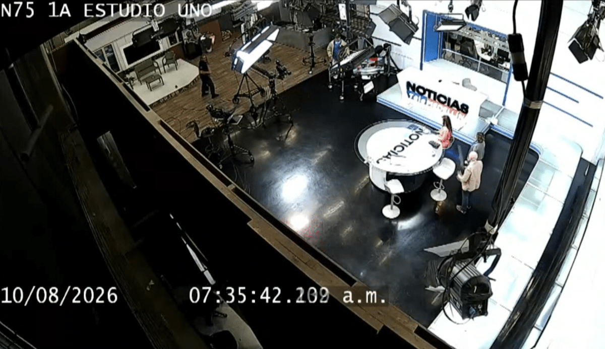 Terremoto sorprende a Telemedellín durante la emisión en vivo de Noticias AM