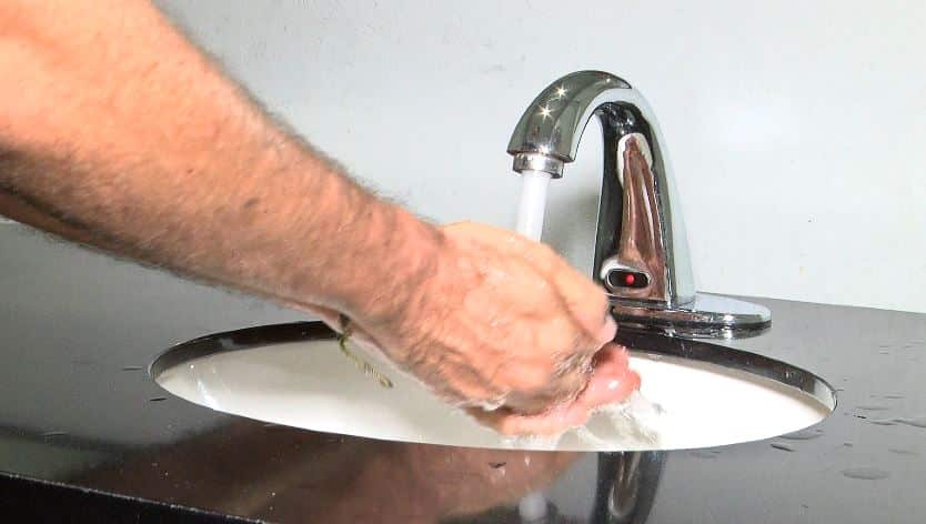 Bajo ahorro de agua después de levantar racionamiento en Medellín