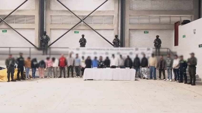 En megaoperativo caen 23 integrantes de la banda El Mesa, señalados de sembrar el terror en La Ceja