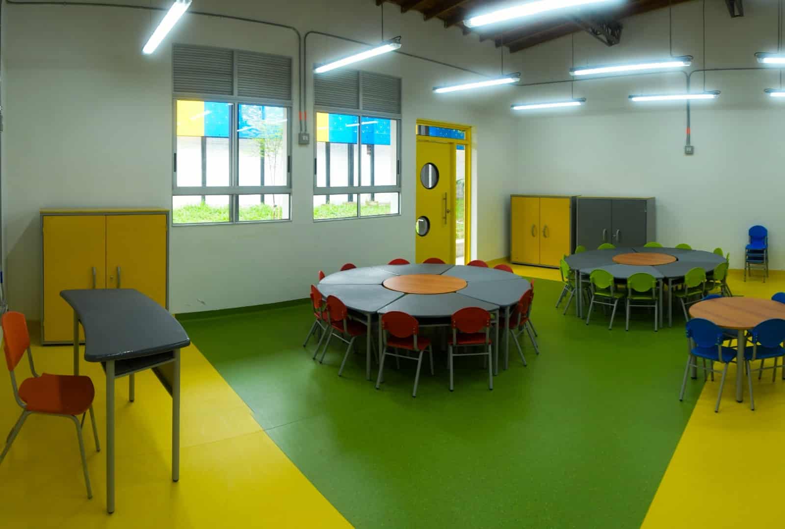Entregan escuela totalmente remodelada que tenía obras inconclusas desde 2023