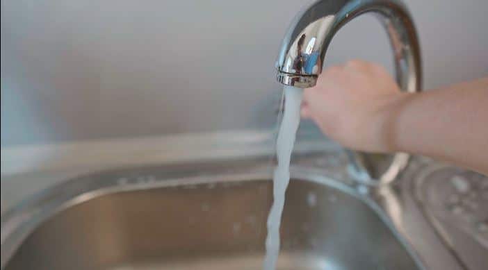 Esto es lo que esperan ahorrar con los cortes de agua nocturnos en Medellín