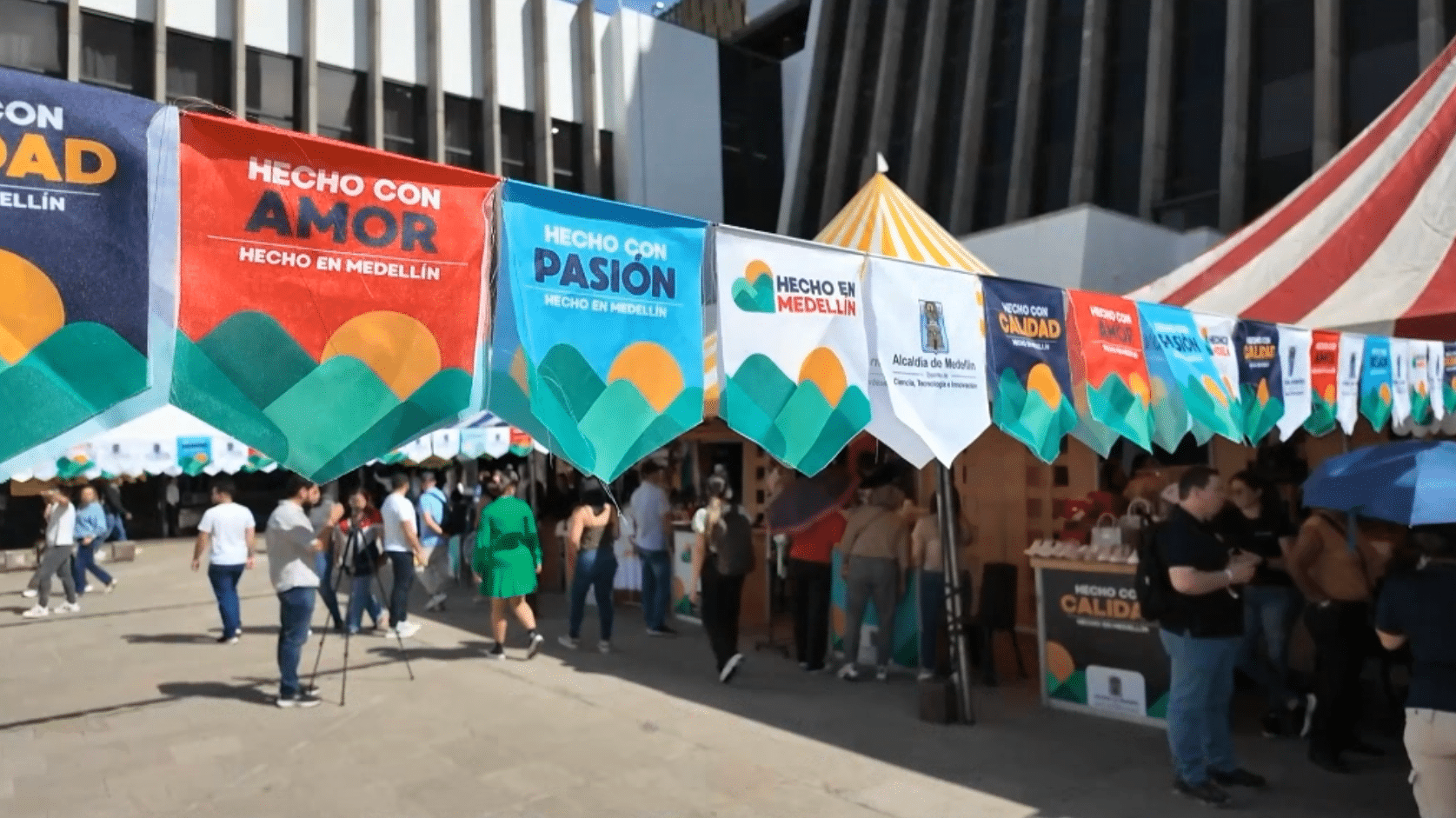 Medellín celebra el Amor y la Amistad con una feria llena de creaciones con sello local