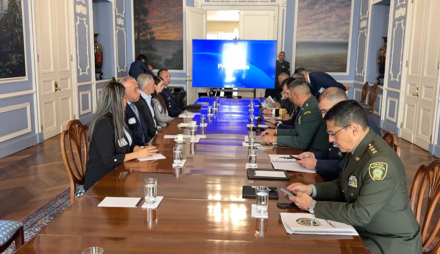 Gobernador de Antioquia propone medidas para combatir grupos armados